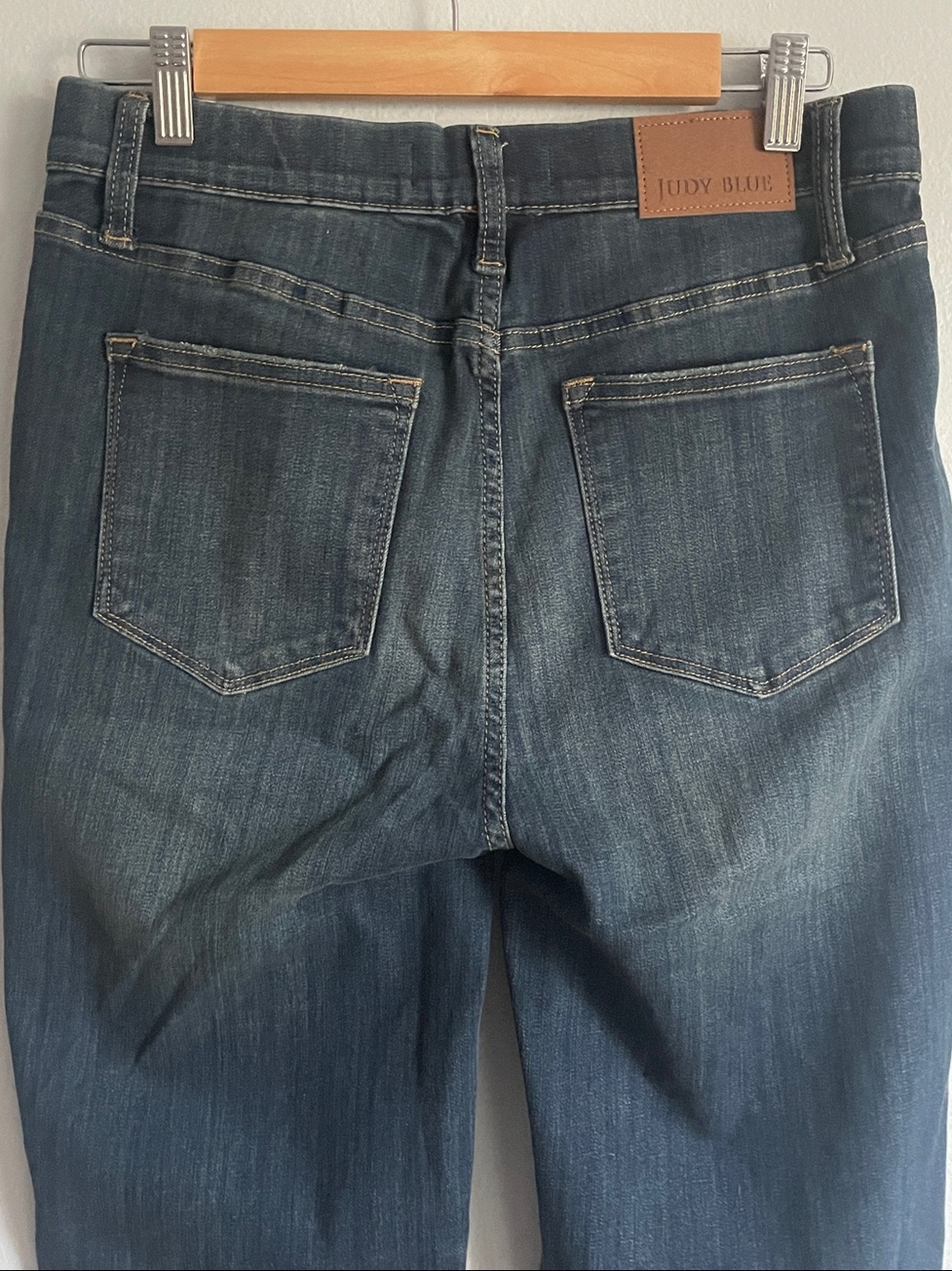 Judy Blue Pull On Wide Leg Stretch Waist Medium Wash Jeans 
Size 29/ 9 - Picture 8 of 12